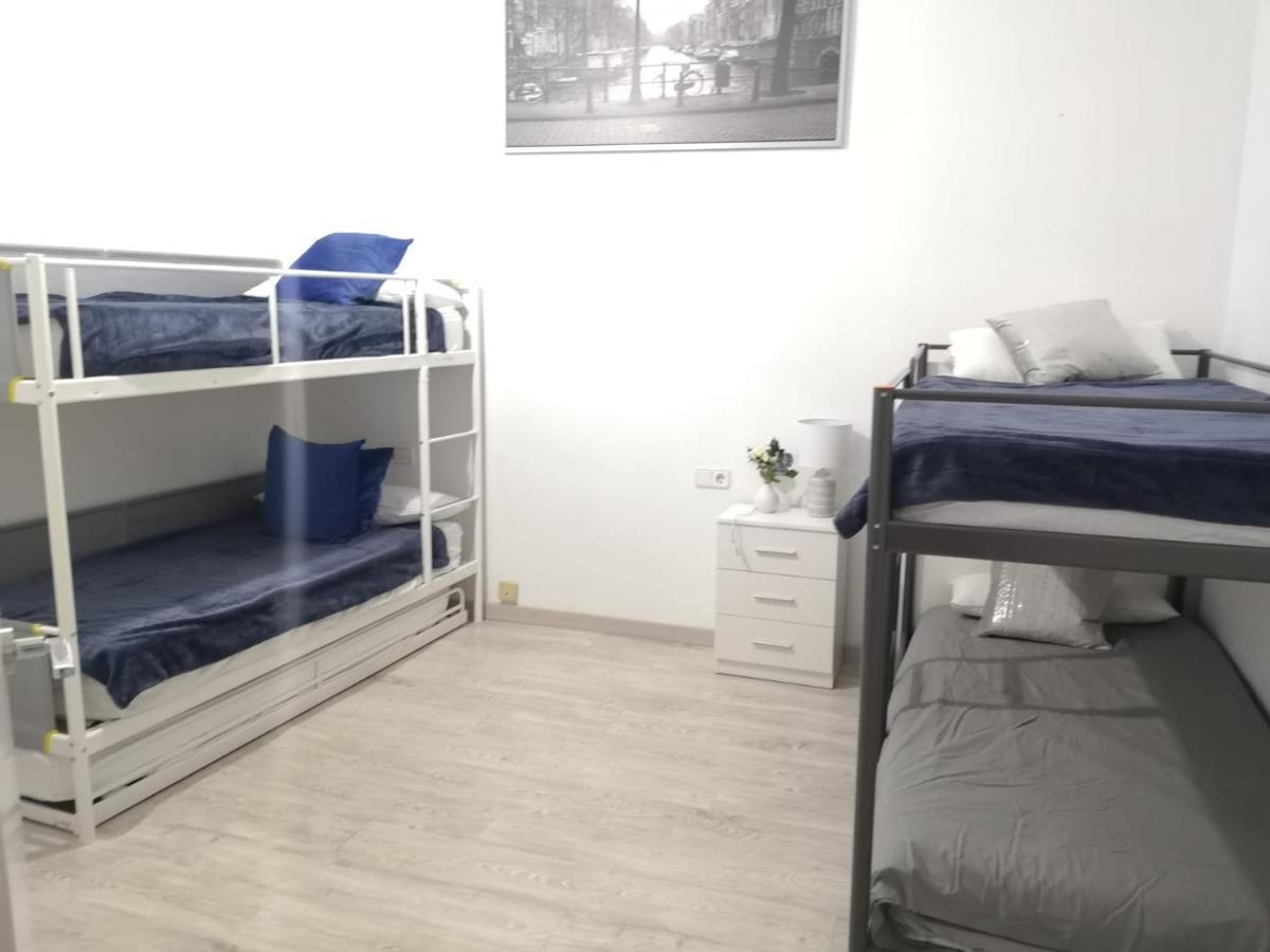 Hostel Dos De Mayo Beds Seville