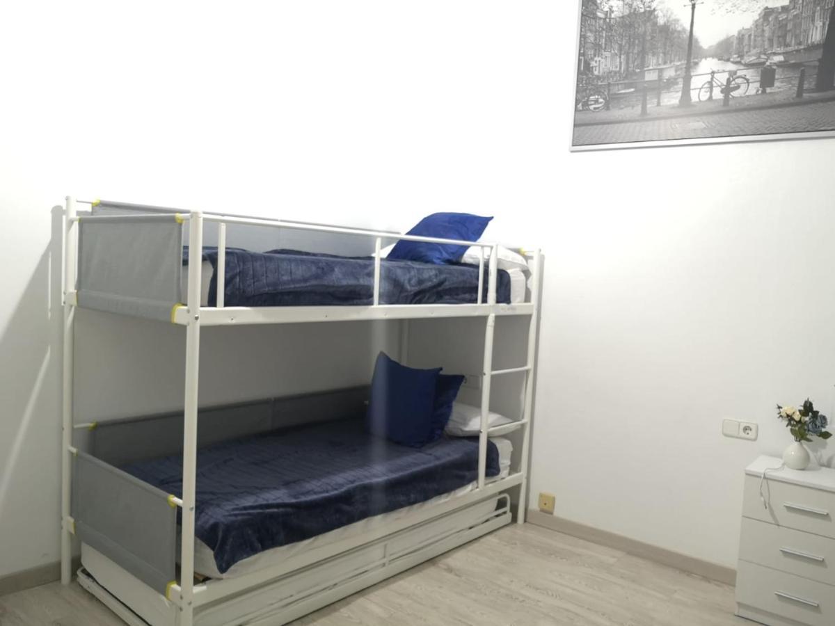 Dos De Mayo Beds Seville