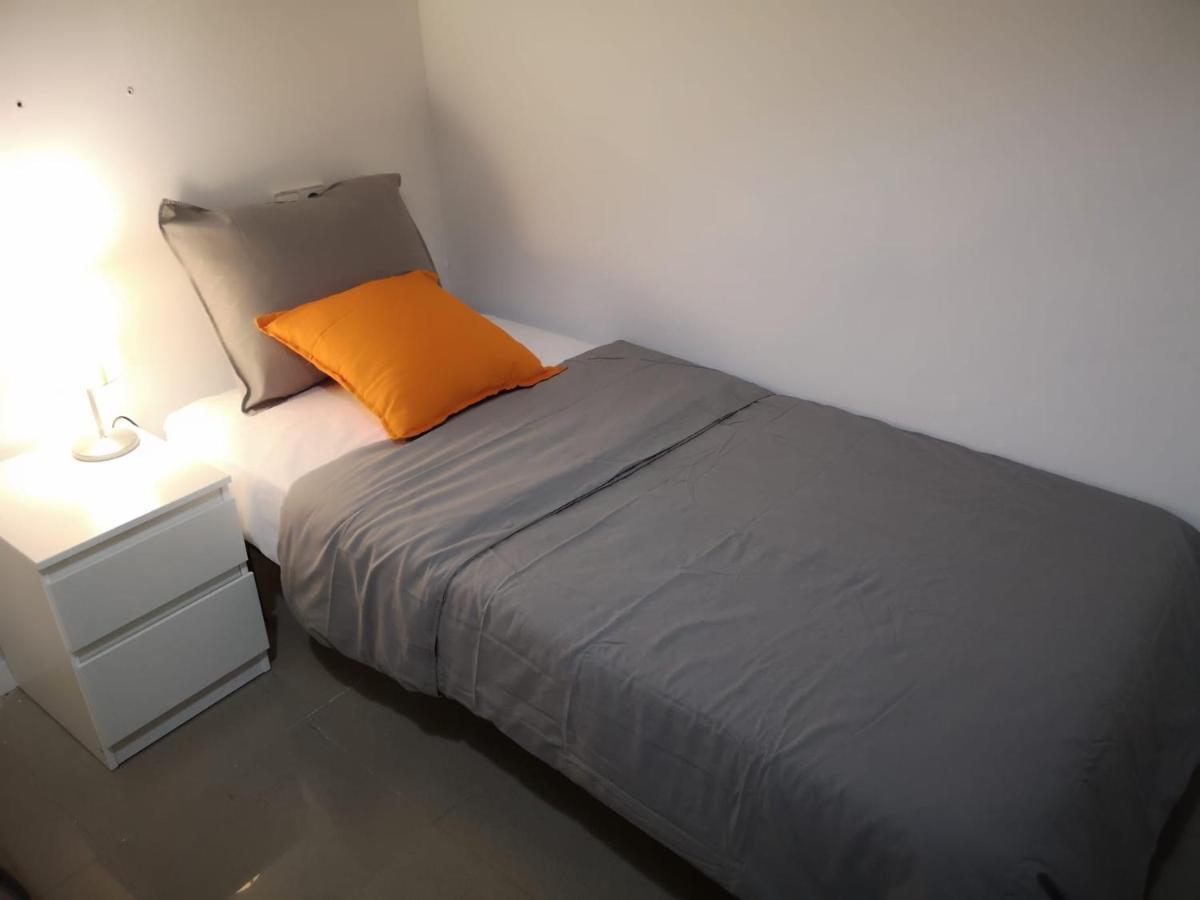 Dos De Mayo Beds Hostel Seville