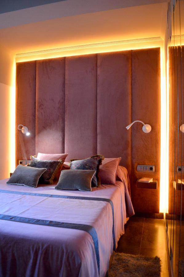 On Designed For Adults * Sevilla