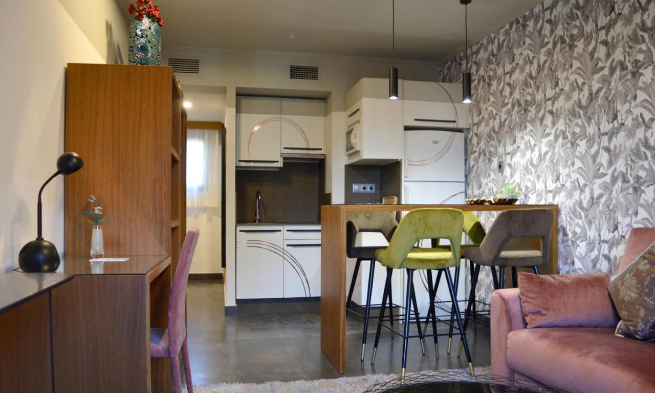 On Designed For Adults Apartamento *