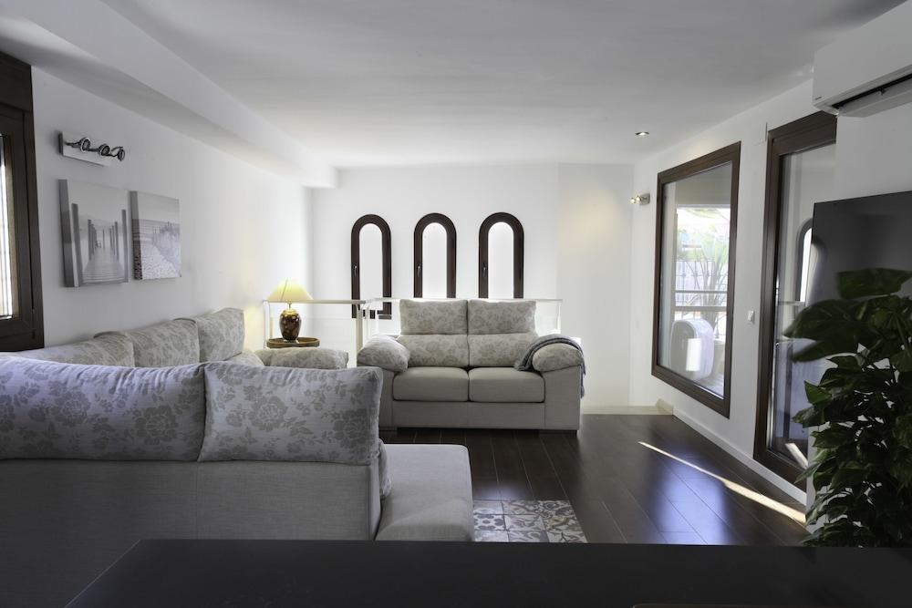 Pilatos Hotel