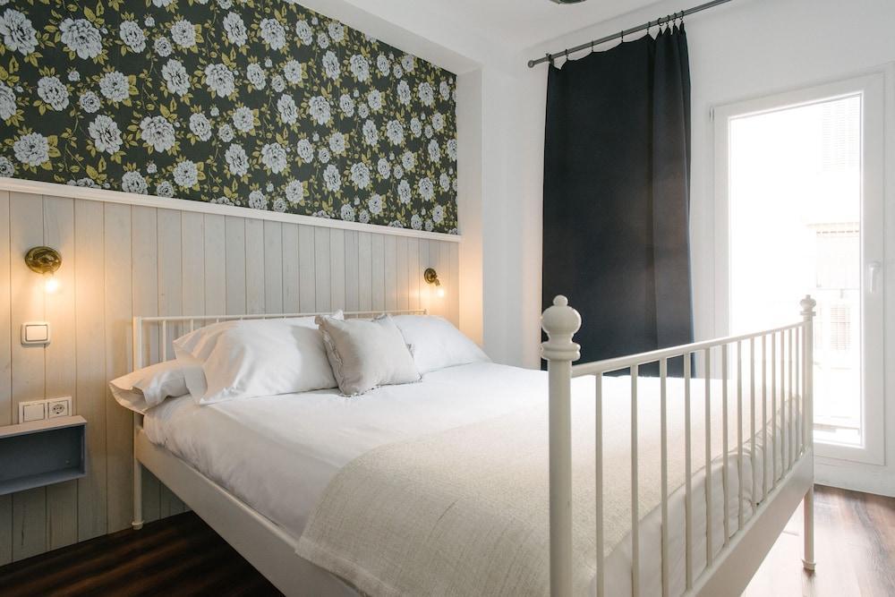 Boutike Guesthouse 2*