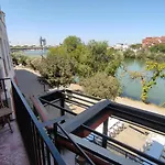 Almona junto al río - Kainga Homes