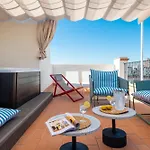 Magno Apartments San Gil - Shared Jacuzzi