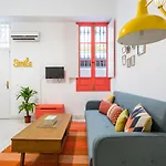 Mint Urban Suites Cozy Apartment