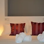 Plaza De La Encarnacion Apartments