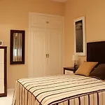 Calle San Vicente, Apartamento