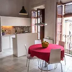 Apartamento Duplex con hermosa terraza cerca Alameda de Hércules