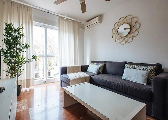Bright&Familiar Apartment in Alameda