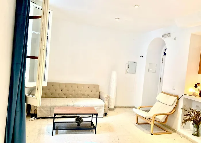 Liam Studio In Sevilla Centric