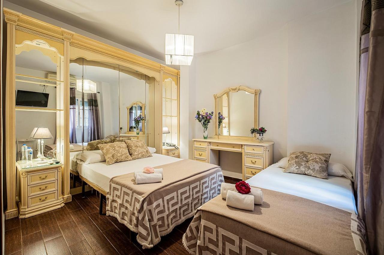 Guest house Noches De Triana Seville
