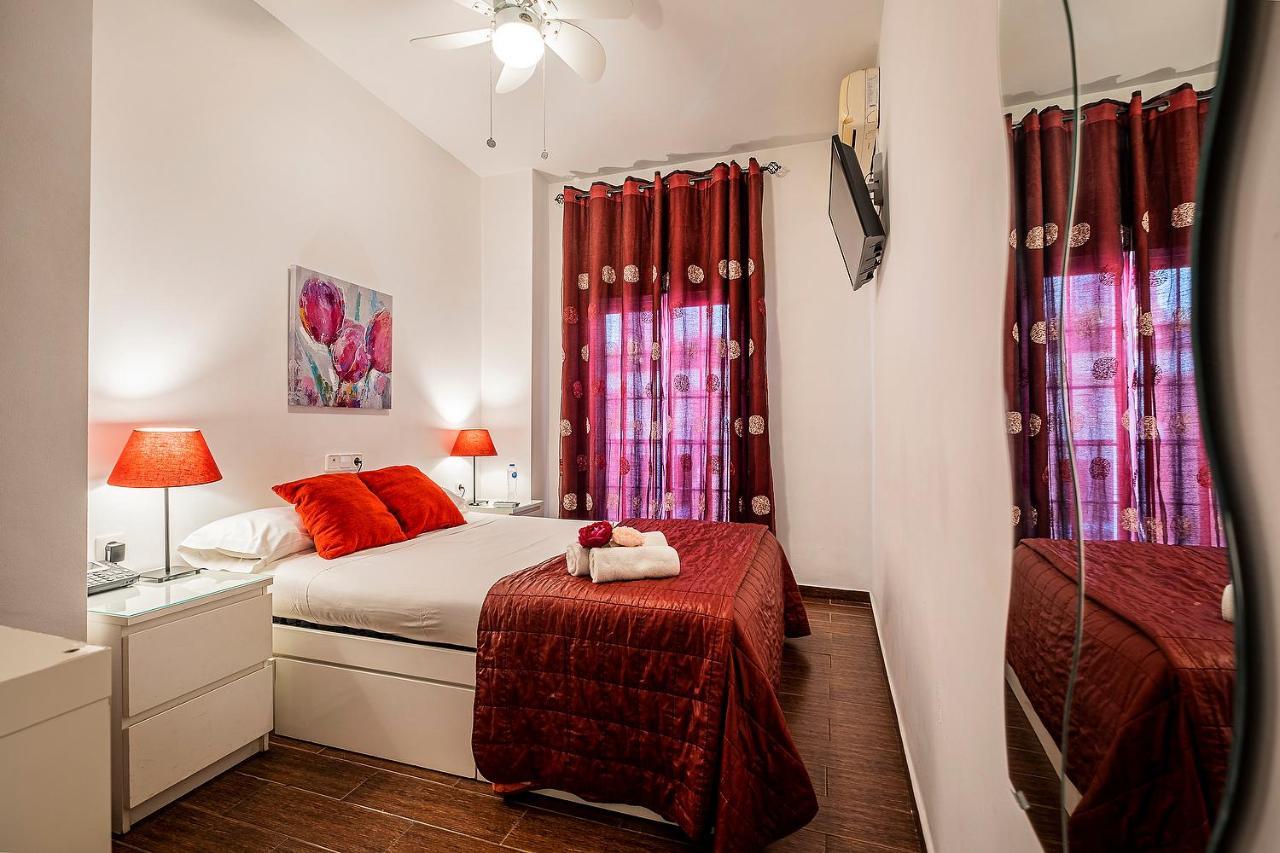 Guest house Noches De Triana Seville