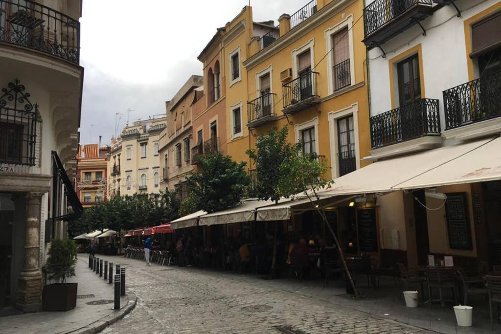 1 Minute From Cathedral. Feel The Heart Of