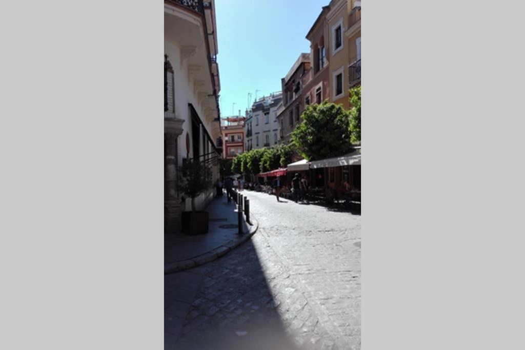 1 Minute From Cathedral. Feel The Heart Of Apartamento Sevilla