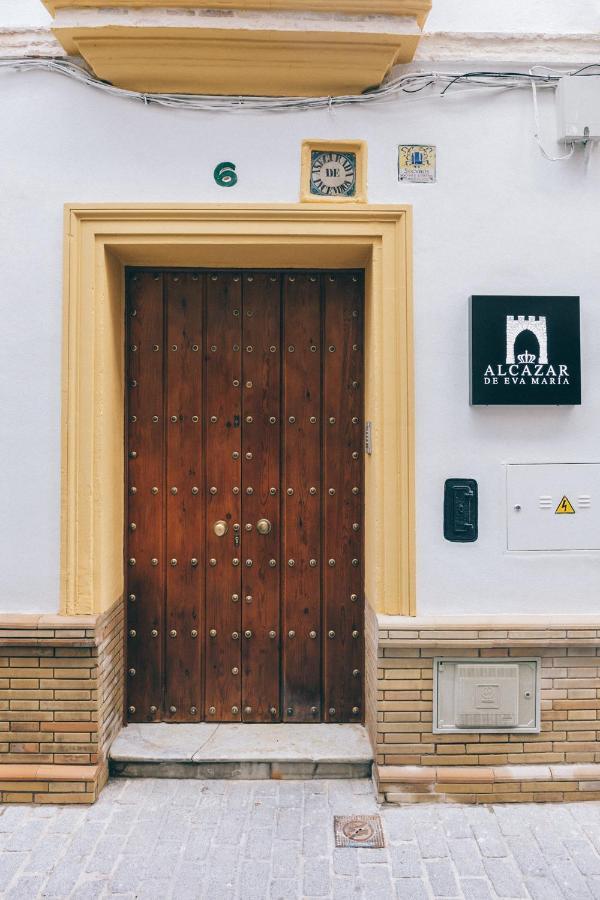 Alcázar De María *