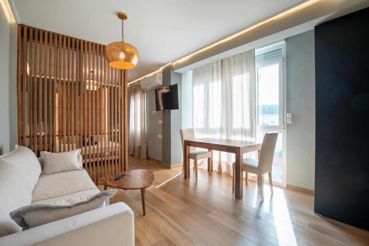 Apartsuites Triana Cariñanos Apartamento Sevilla