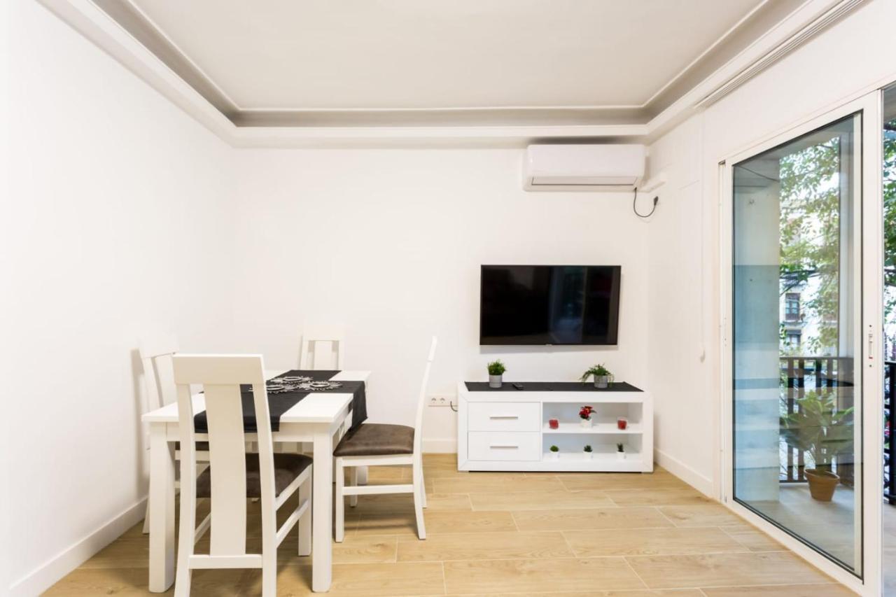 Rentalsevilla Espacioso En La Alfalfa Sevilla