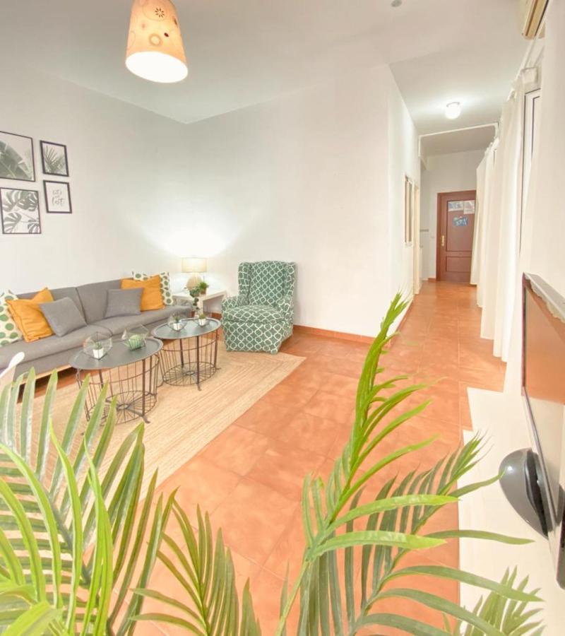 Apartment Superb In Downtown Of ,parking Optional, !! *