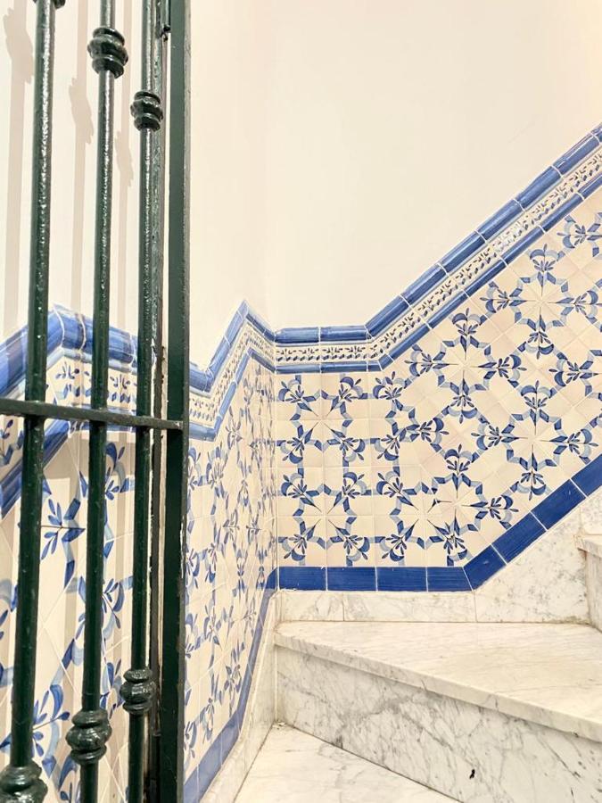 Superb In Downtown Of ,parking Optional, !! Apartment Seville