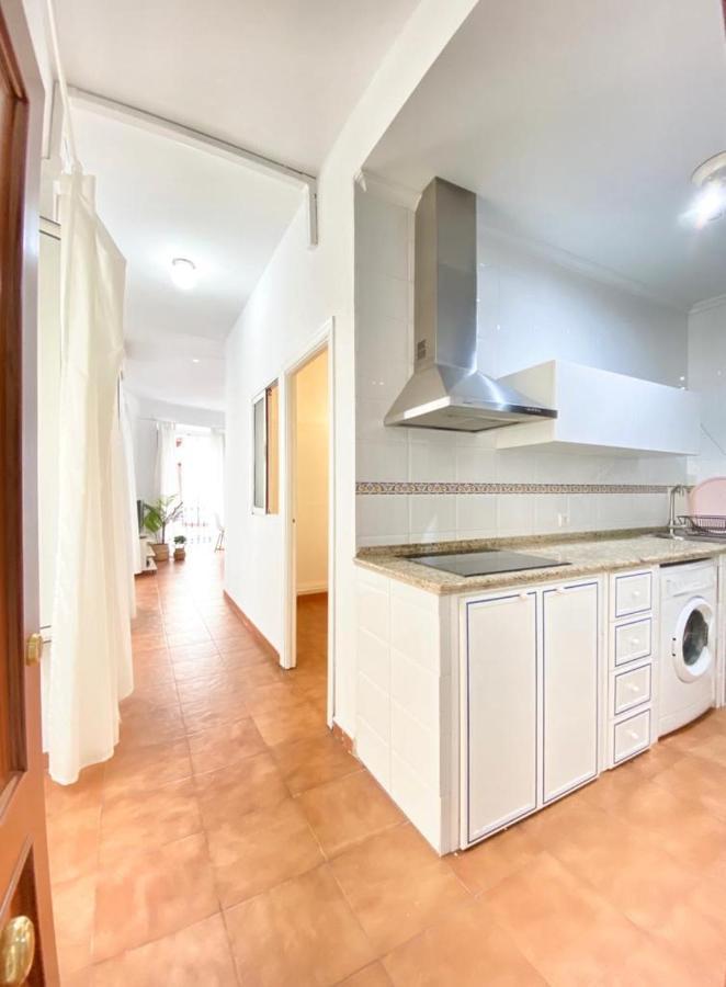 Apartment Superb In Downtown Of ,parking Optional, !! *