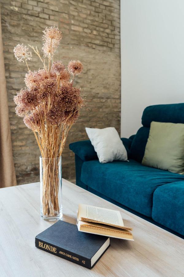 Mintystay - Penthouse Feria Apartment Seville