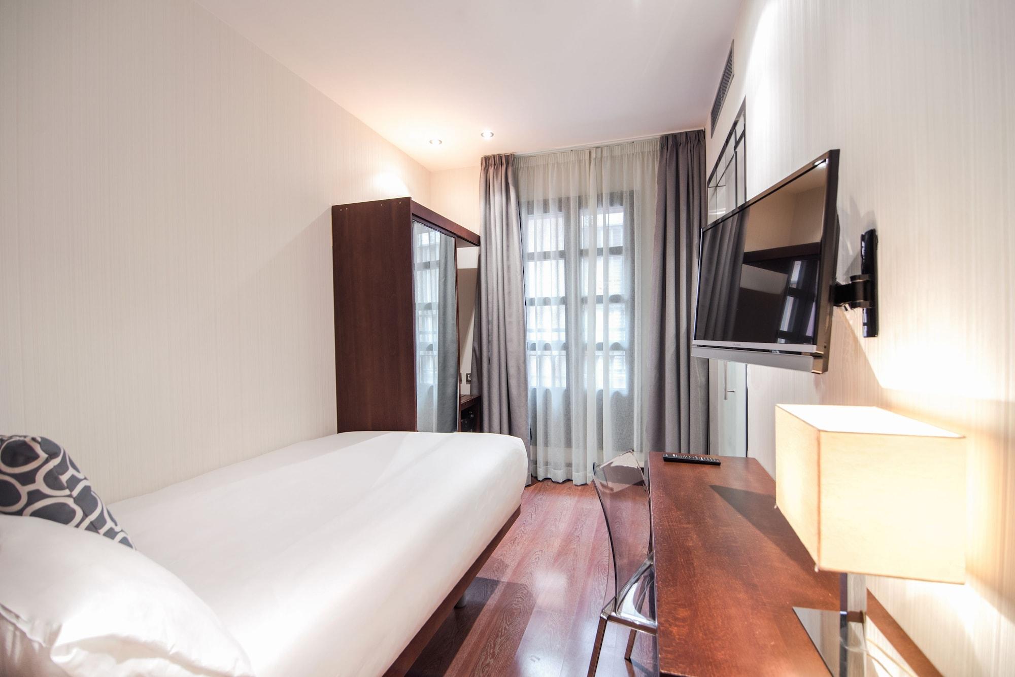 Hotel Petit Palace Marques Santa Ana Sevilla