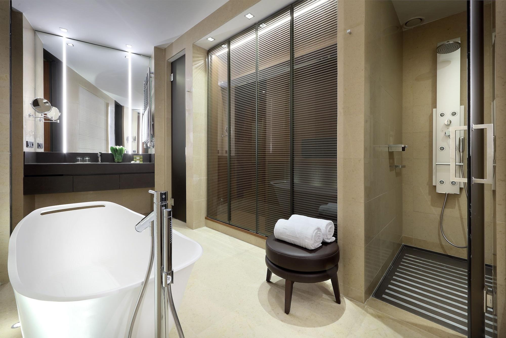 Hotel Eurostars Torre 5*