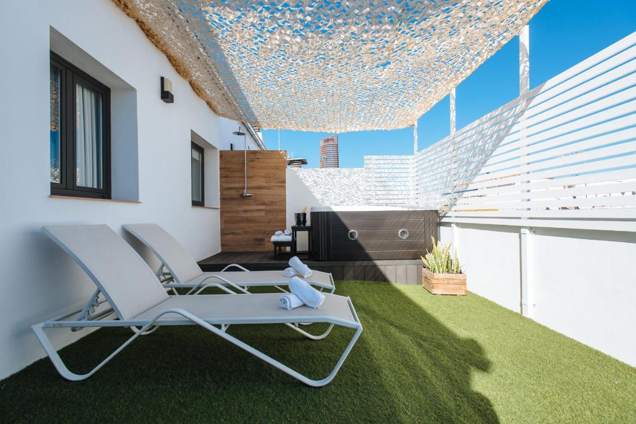 Lola De Triana Seville