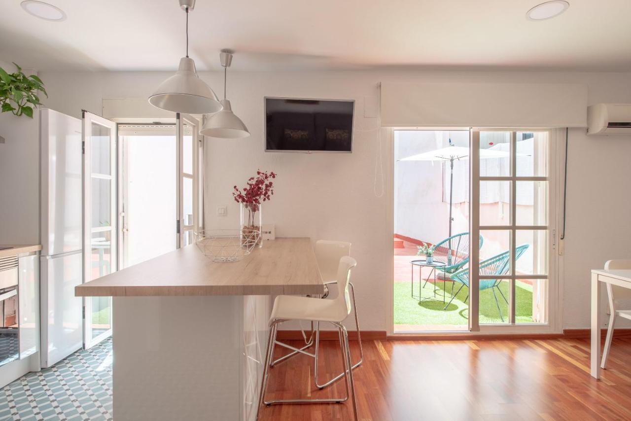Calle San Jacinto, 57 Seville