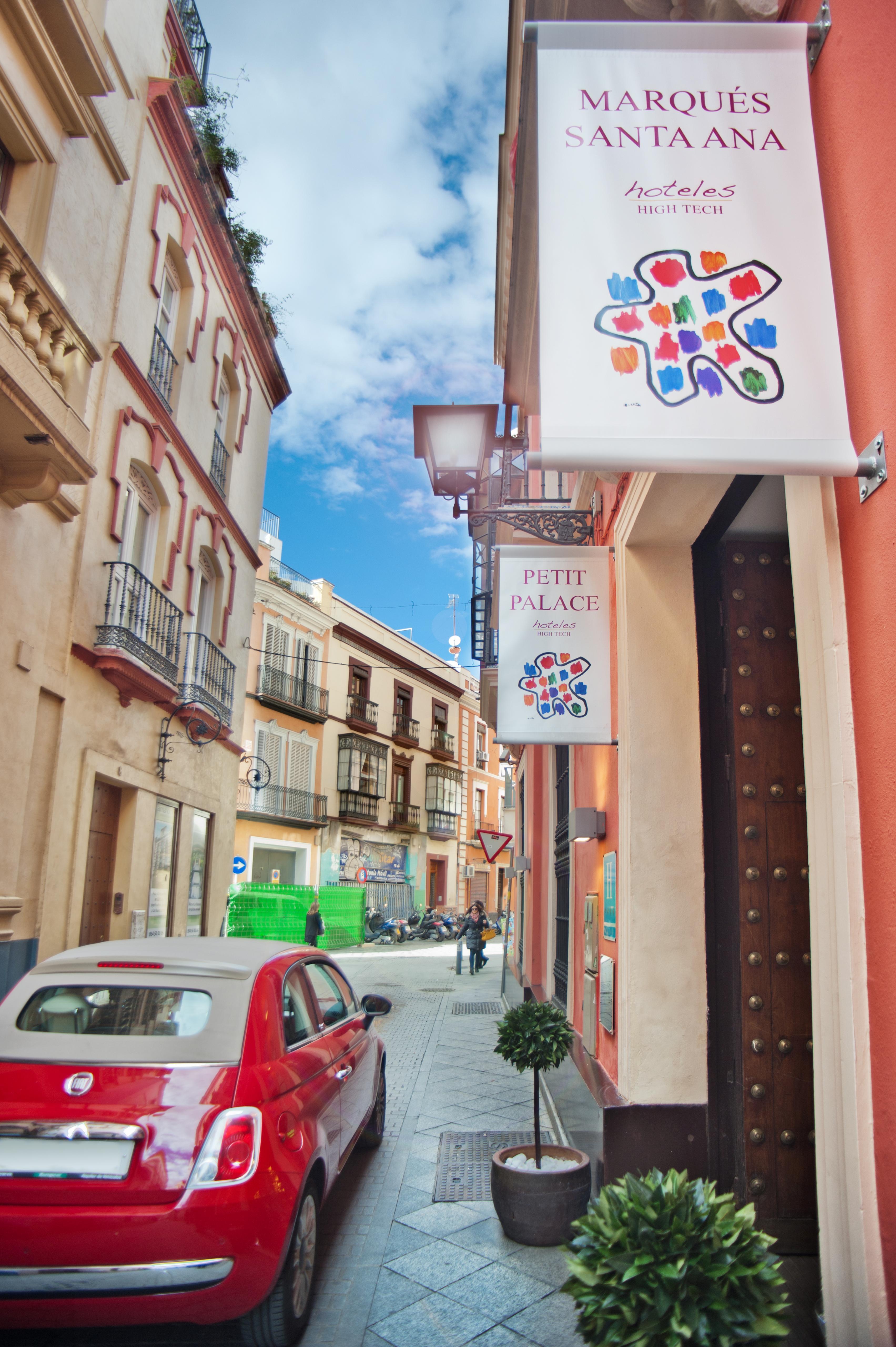 Hotel Petit Palace Marques Santa Ana 4*