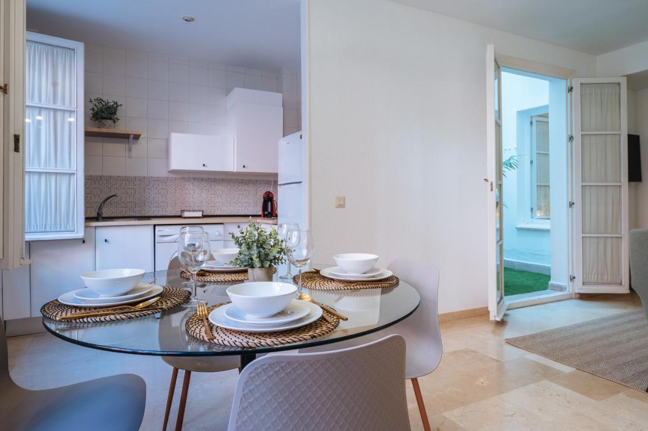Lirio - Private Parking Included Seville