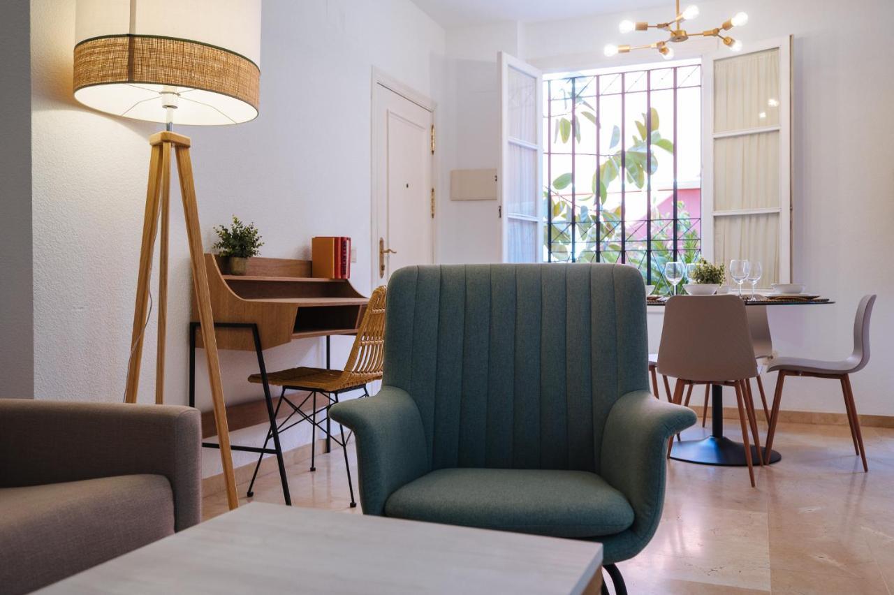 Apartment Lirio - Private Parking Included Seville