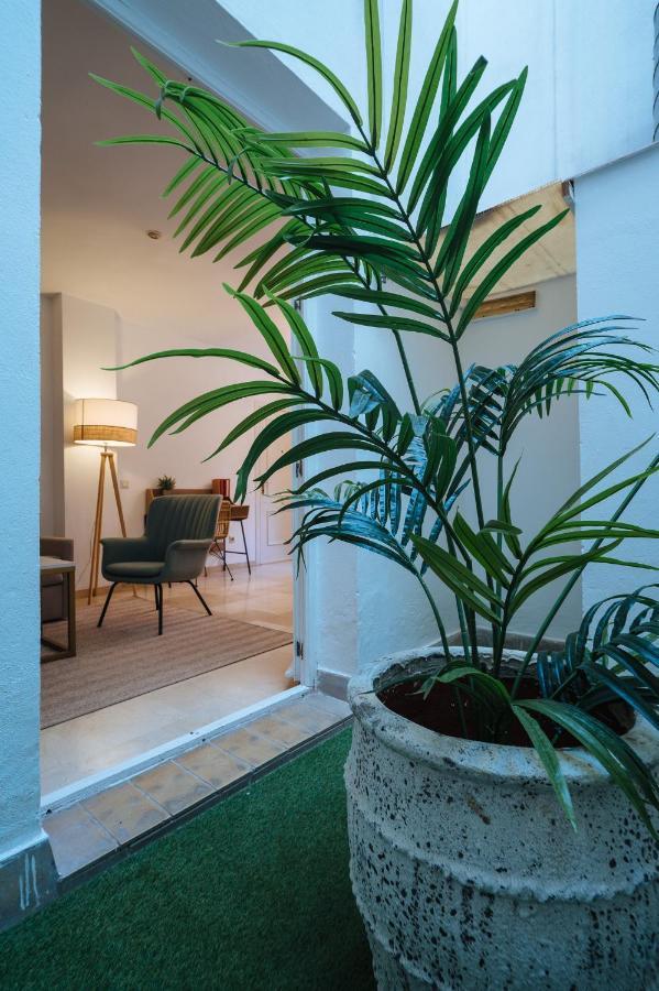 Lirio - Private Parking Included Seville