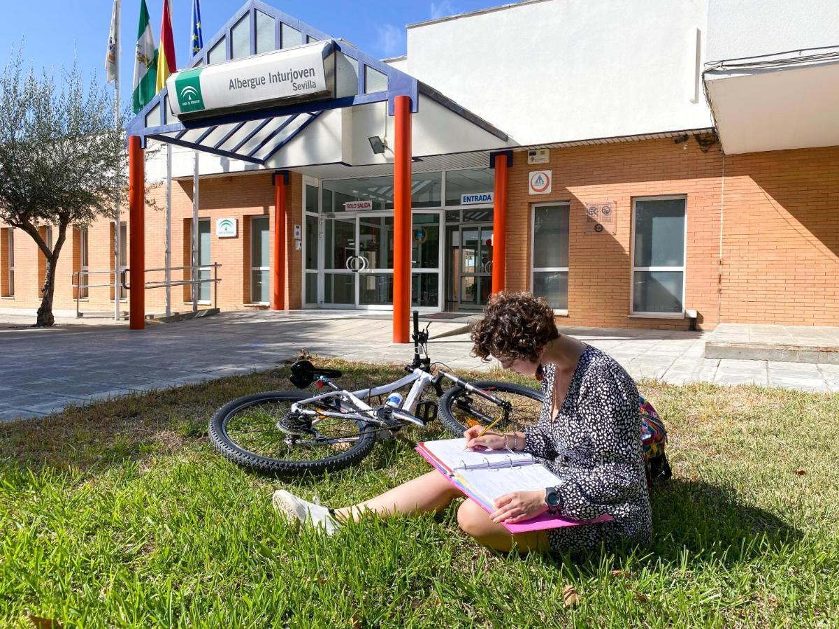 Inturjoven Hostel