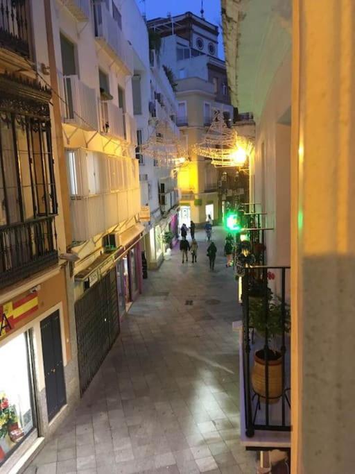 Maximo Lujo En Calle Francos. No Te Arrepentiras. Seville
