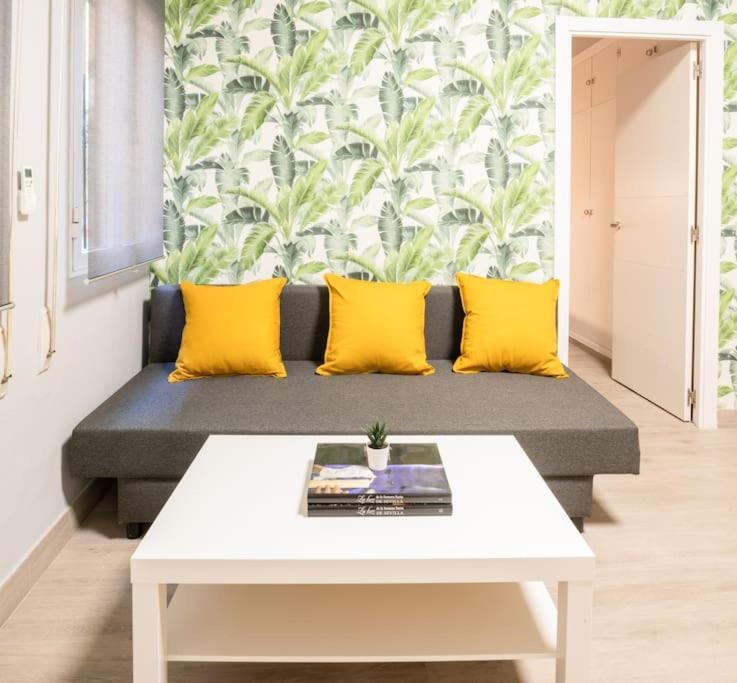 Mia Suite. Center Of *