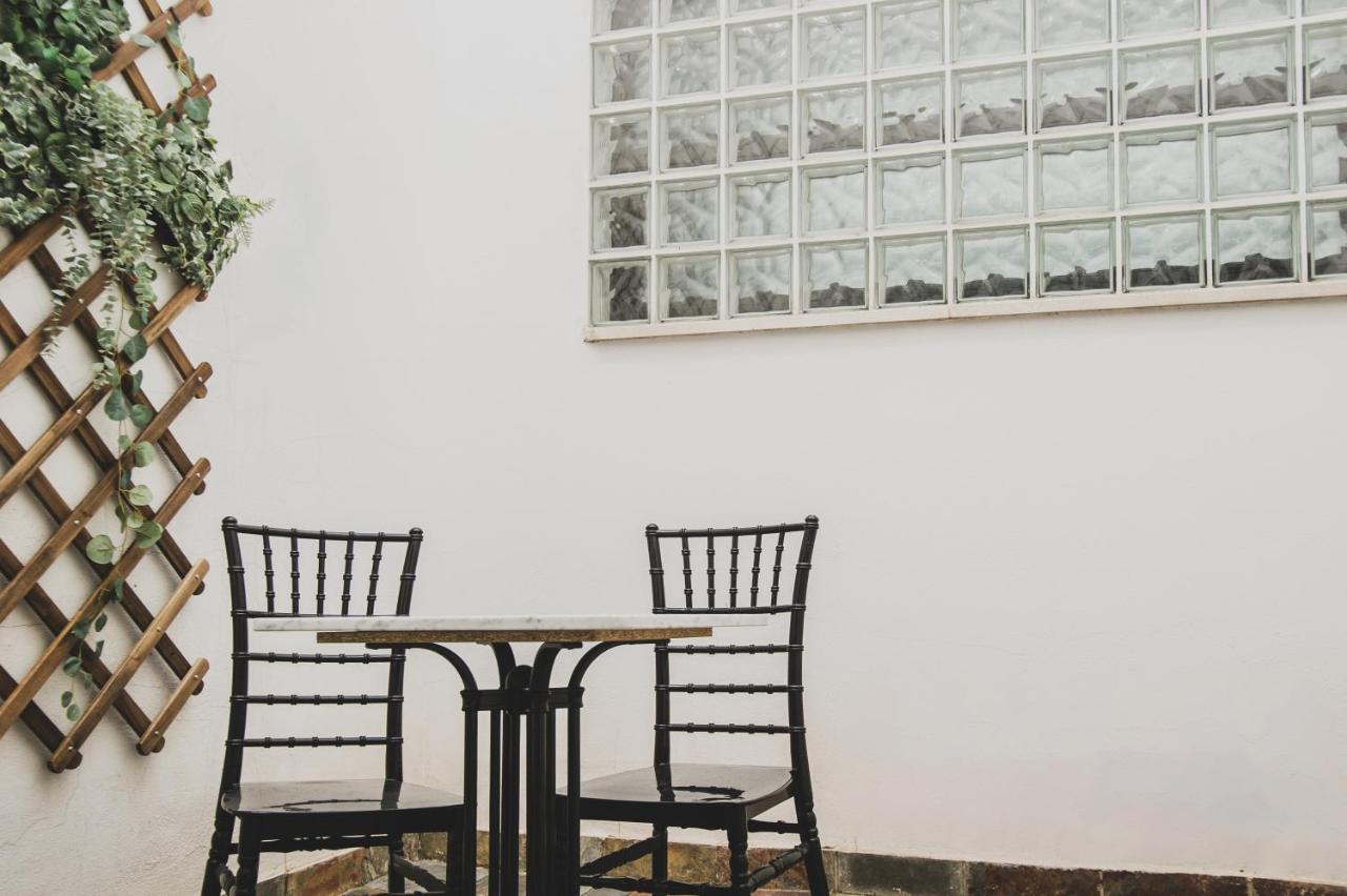 Apartamento Azz Torre De La Plata Sevilla