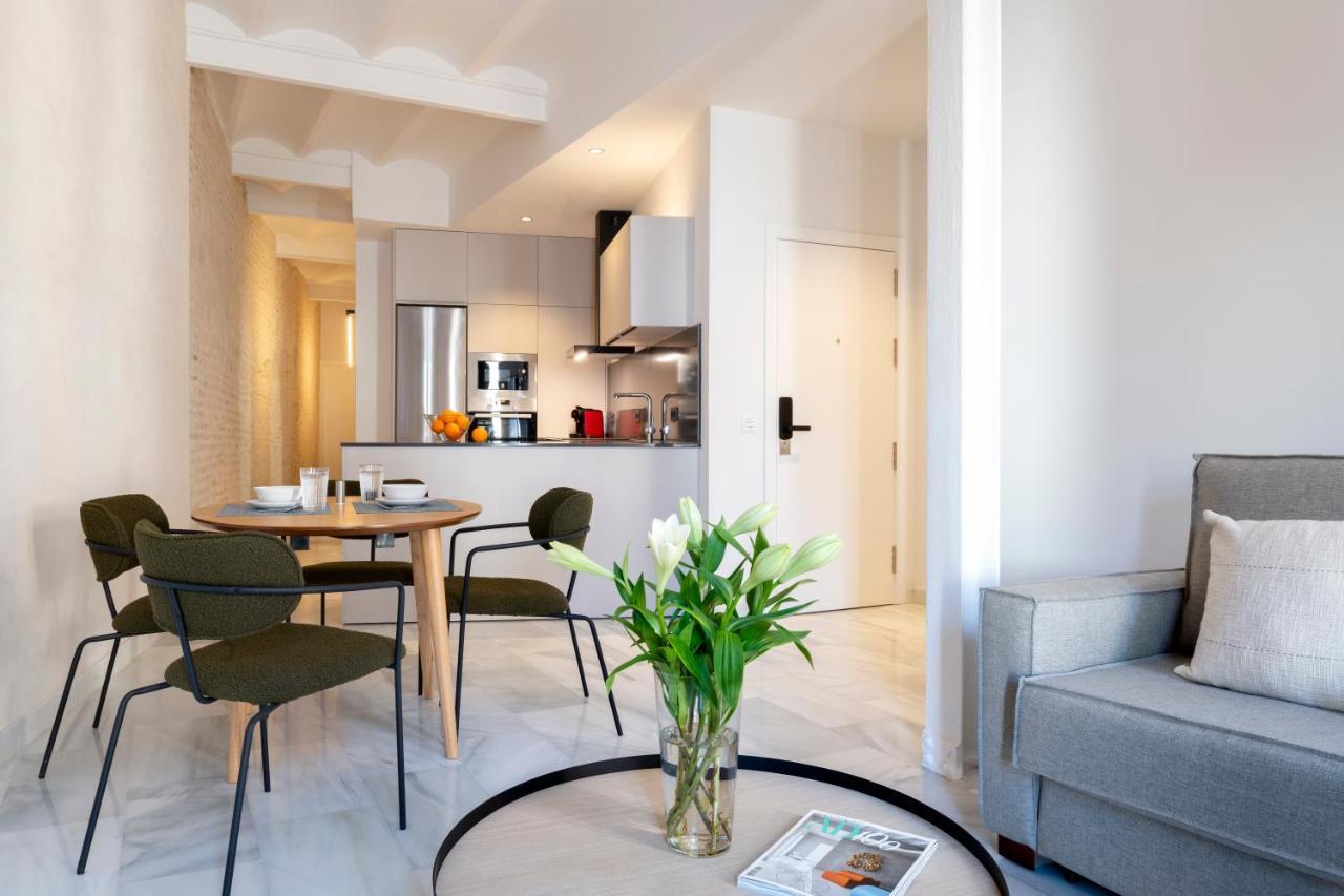 Magno San Gil - Shared Jacuzzi Apartamento Sevilla