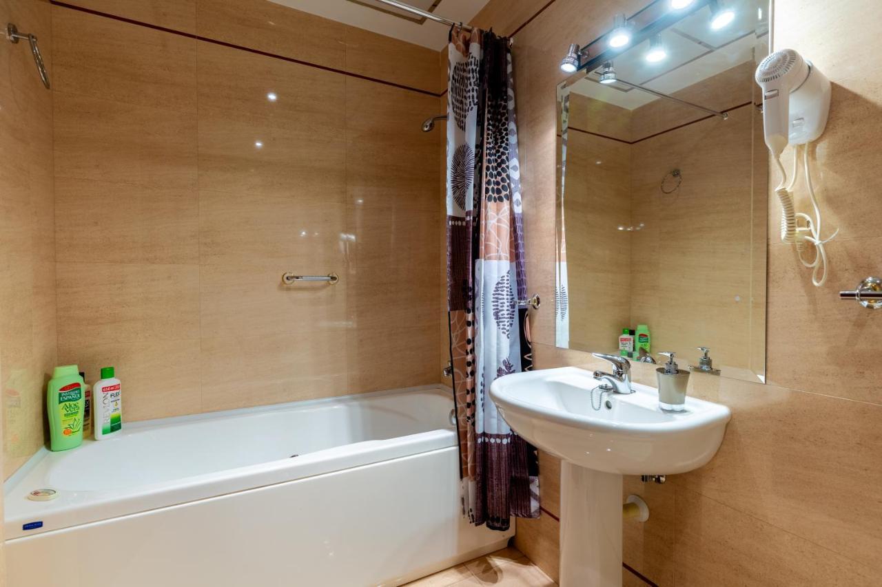 Center Of Seville! Luxury In Sevillian Manor House! Apartamento *