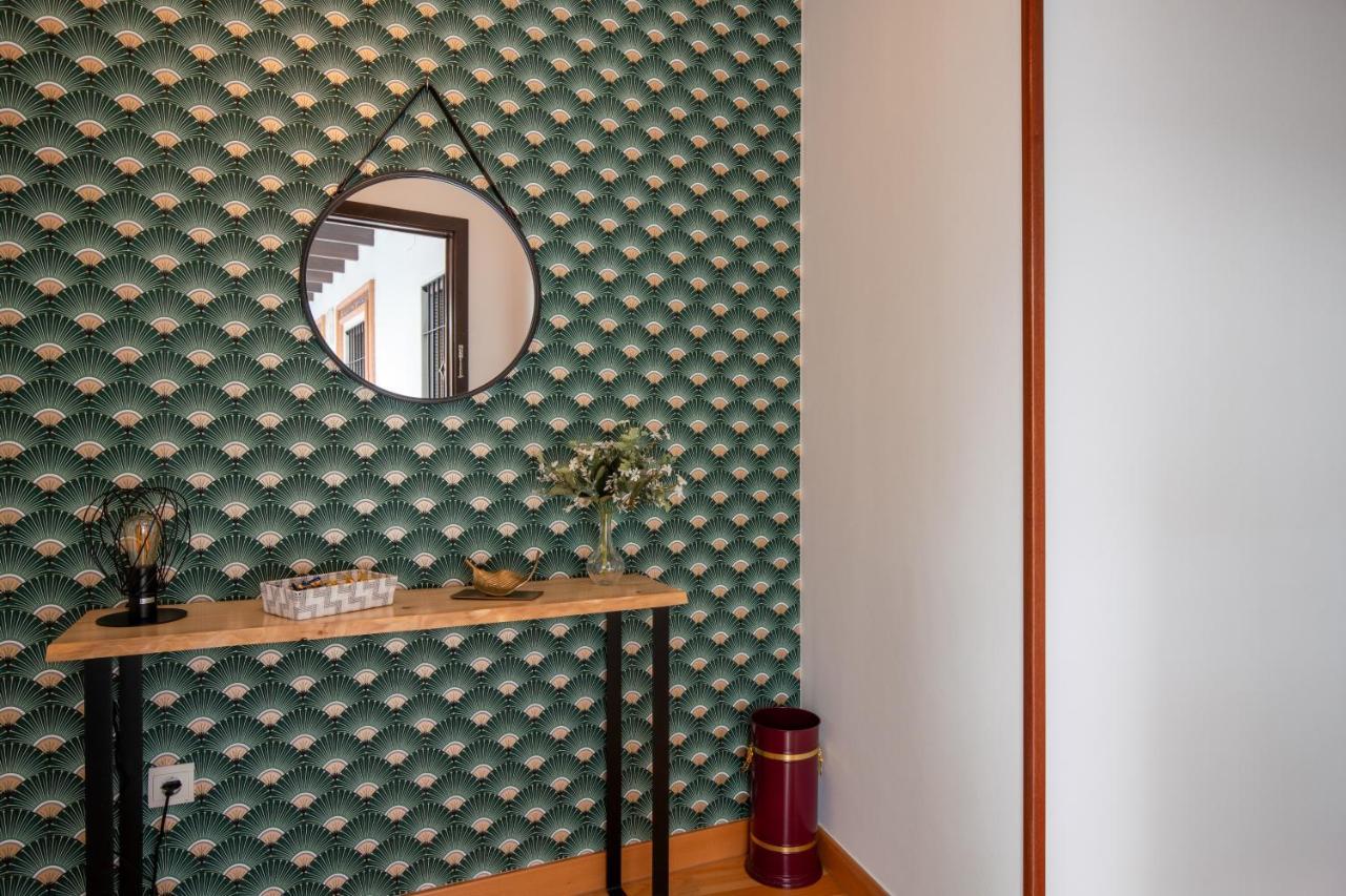 Center Of Seville! Luxury In Sevillian Manor House! Apartamento *
