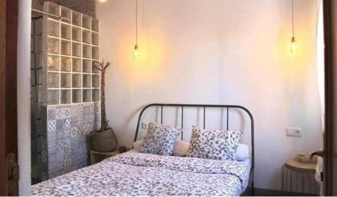 Room, View To The * Sevilla