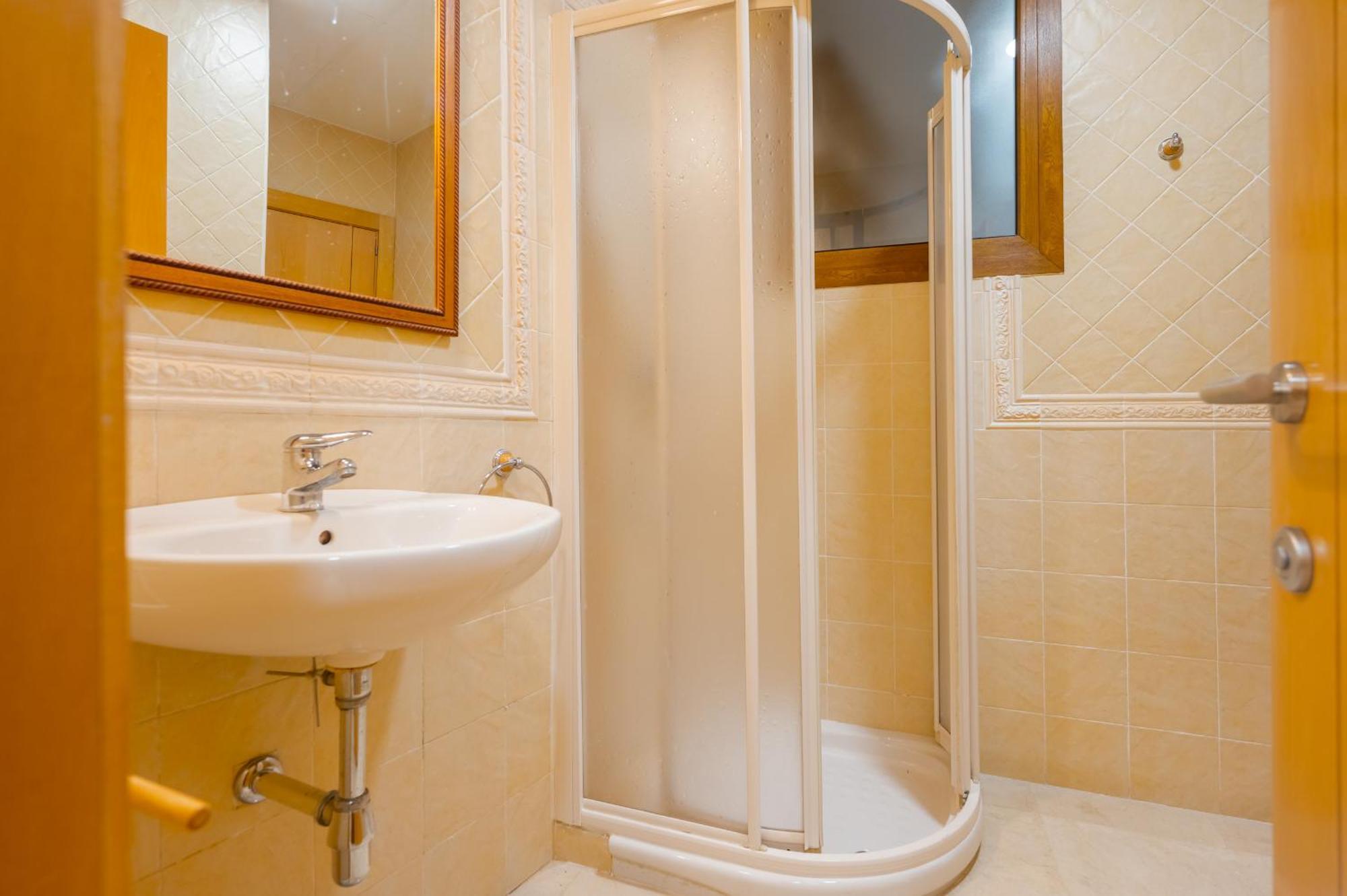 Fantastico 2h+1b Plaza Del Museo Apartment *
