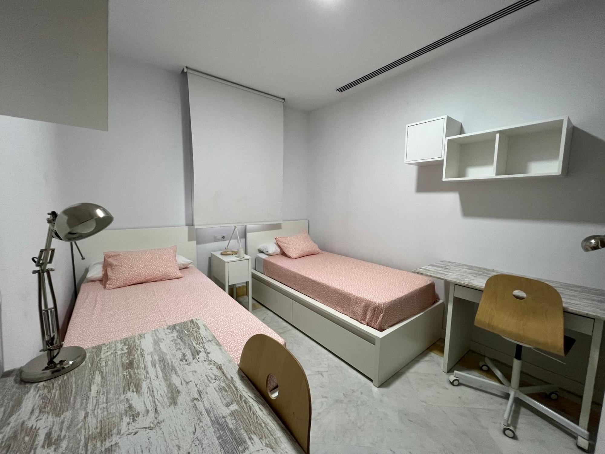 Colegio Mayor Careu - Women Only Apartamento Sevilla