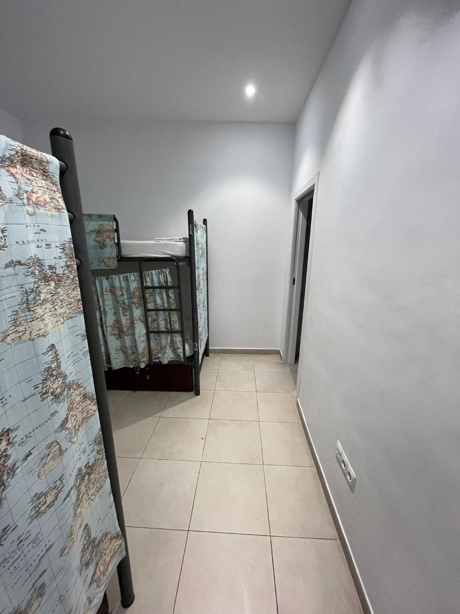 Hostal A2c (adults Only) *