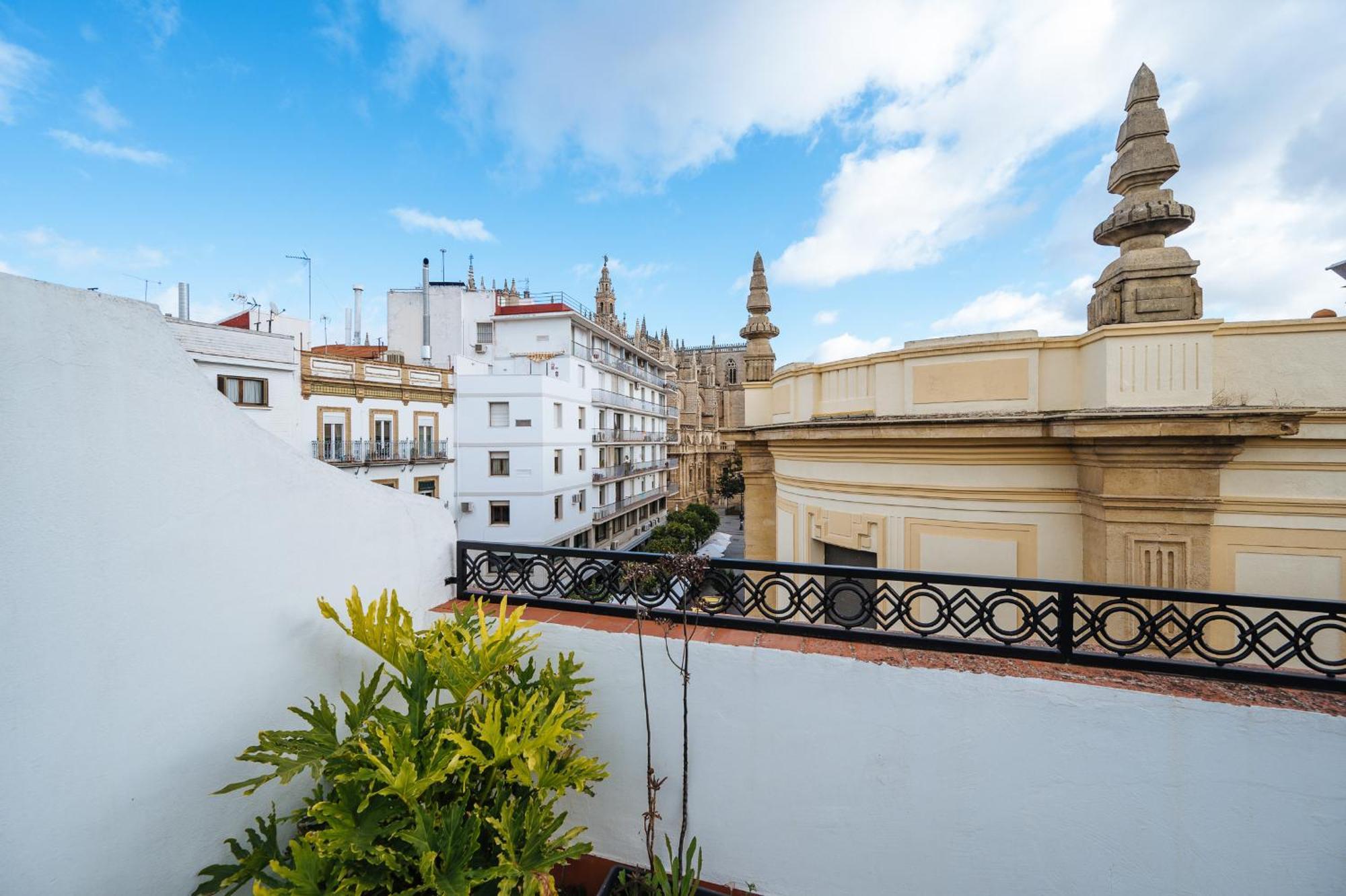 Vistas Catedral Tomas De Ibarra Parking Opc Apartamento