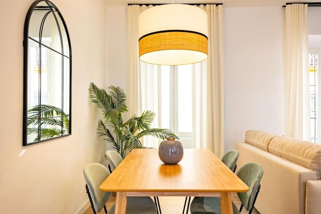 Apartment Santa Catalina Centra By Valcambre *