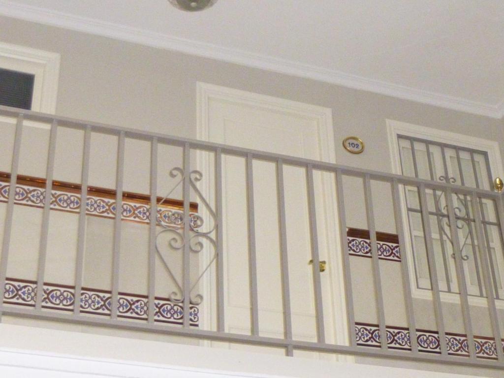 Guest house Le Petit Paris 2*