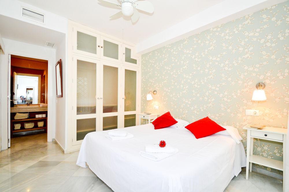 Hotel At Centro *