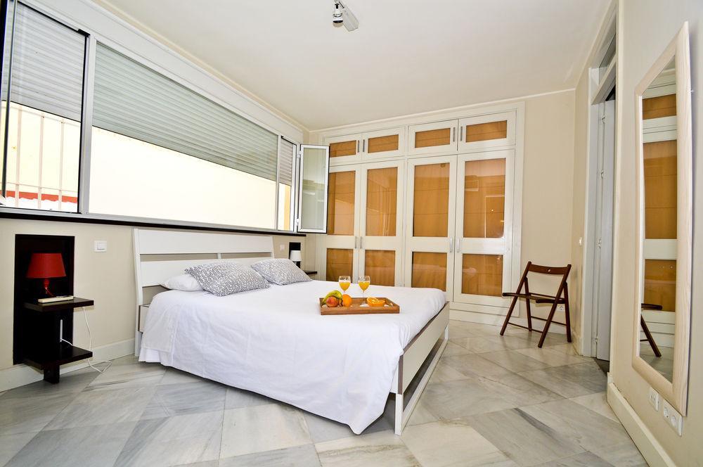 Hotel At Centro *